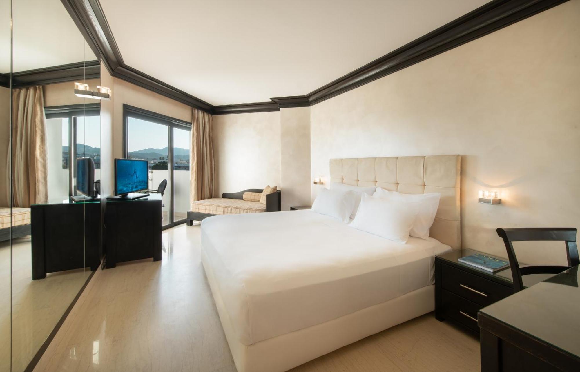Standard Zweibettzimmer mit Blick auf die Landschaft